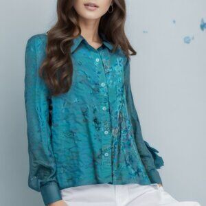 NWOT GO-FISH WOMAN'S LONG SLEEVE BLOUSE GREAT FOR THE UPCOMING VACATIONS (LARGE)